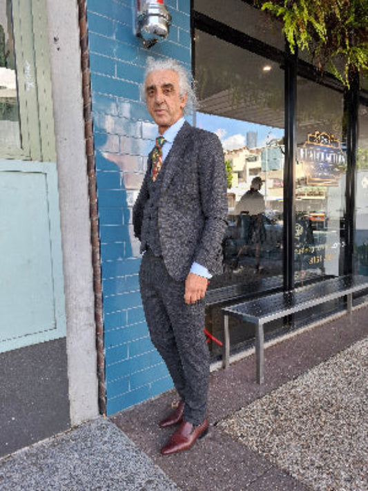 Men’s Silver Star Suit 3152 front view – timeless tailored fit formal suit with jacket and trousers