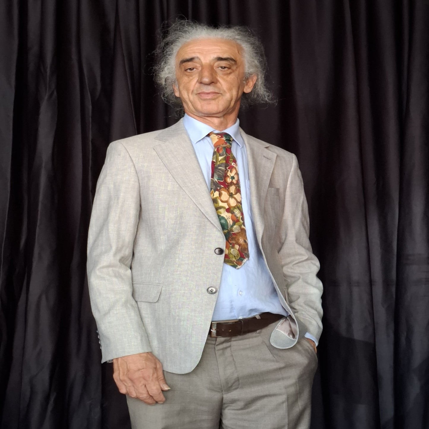 Front view of Men’s Jacket 5210 breezy cotton linen blend jacket
